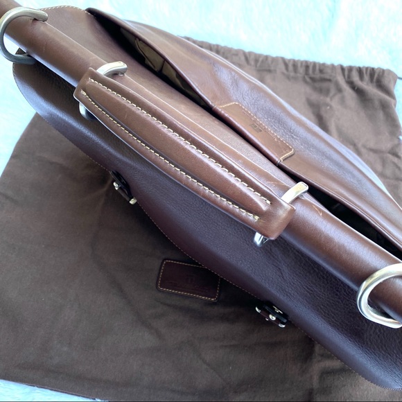 Trafalgar L. Dowel Chocolate Leather Business Bag - Picture 8 of 8